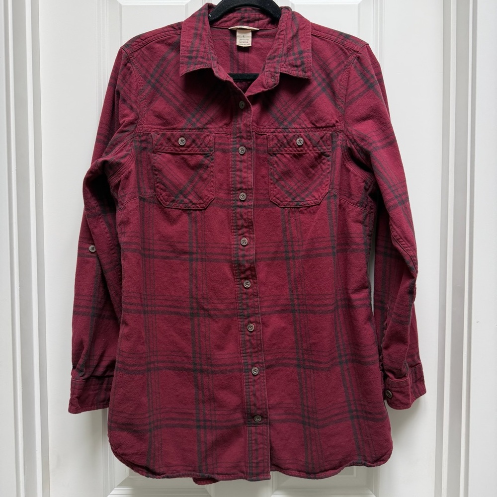 DULUTH TRADING CO FREE SWINGIN LONG SLEEVE PLAID FLANNEL BUTTON UP BURGUNDY LARG